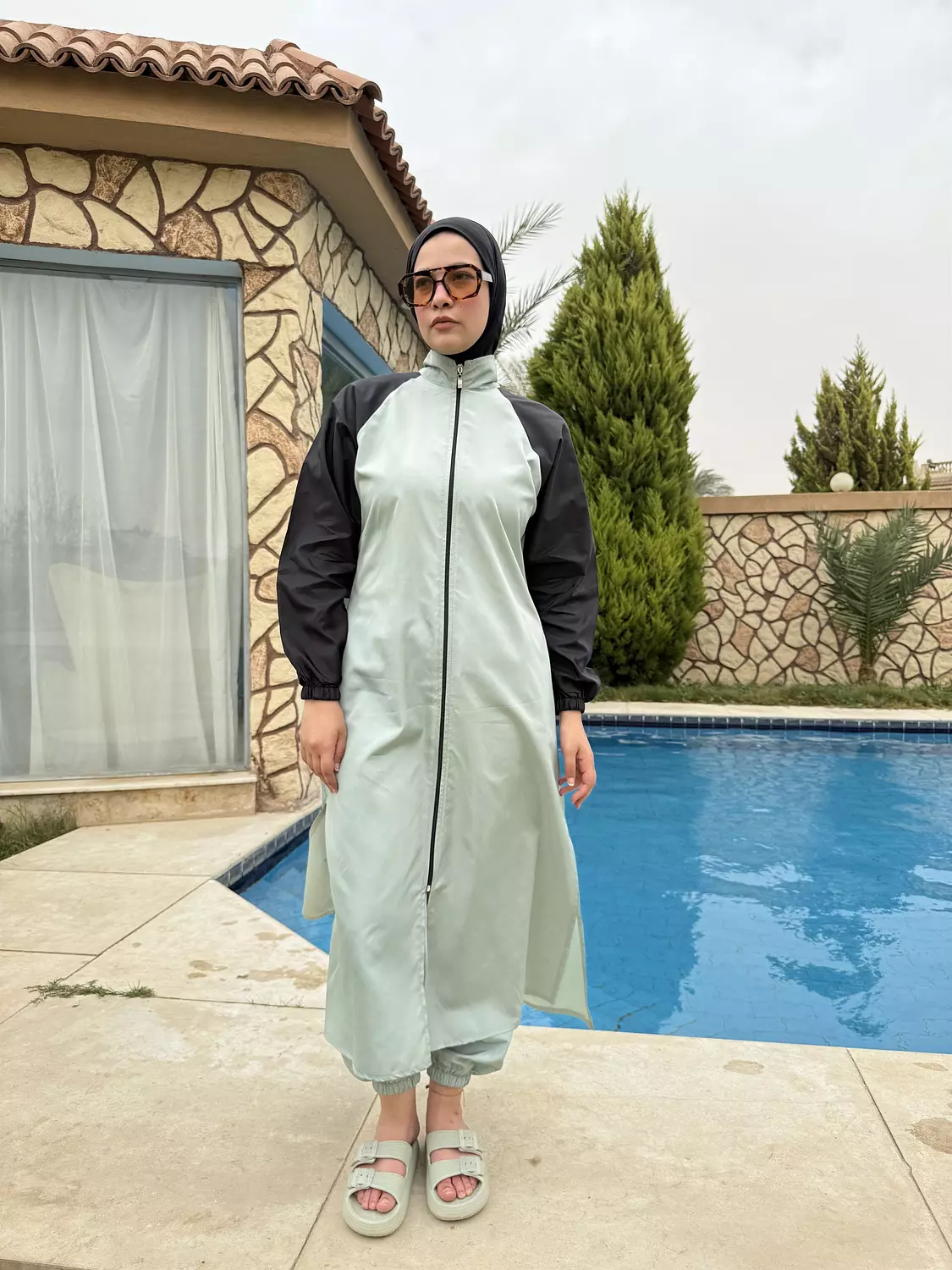 Burkini Code 105 | Mint & Black hover image