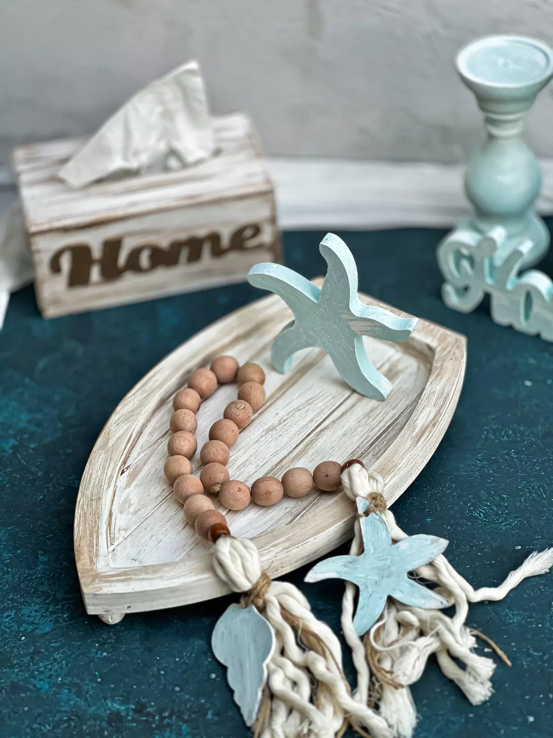 banner image for The Tiffany box 