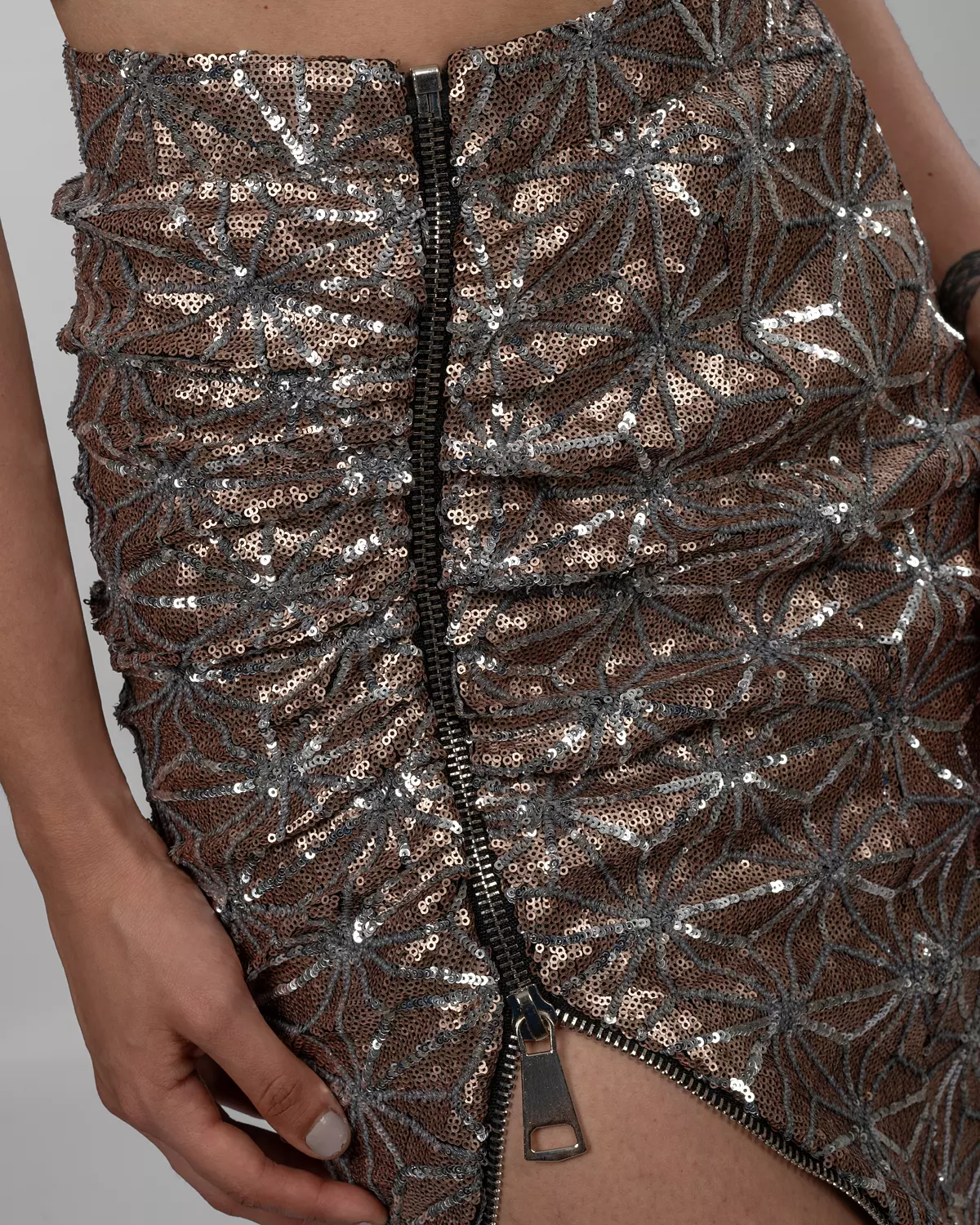 Bronze Sequin High-Slit Bodycon Skirt 4