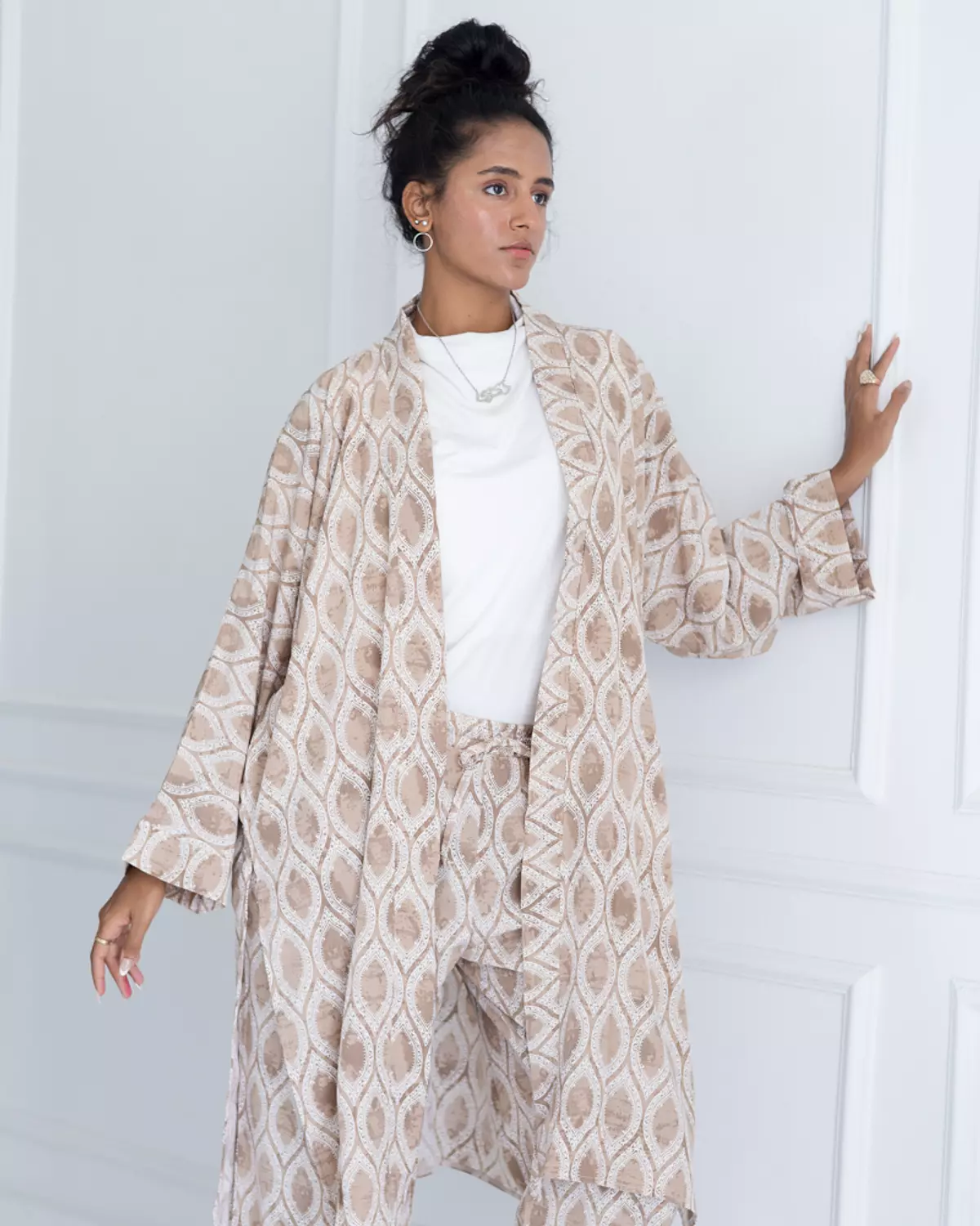 Mora Cafe Suit  1