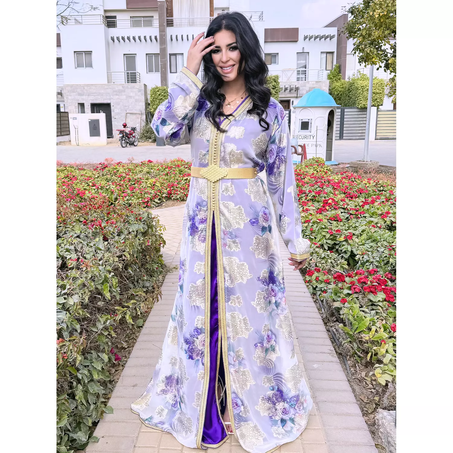Royal Moroccan kaftan 2 hover image