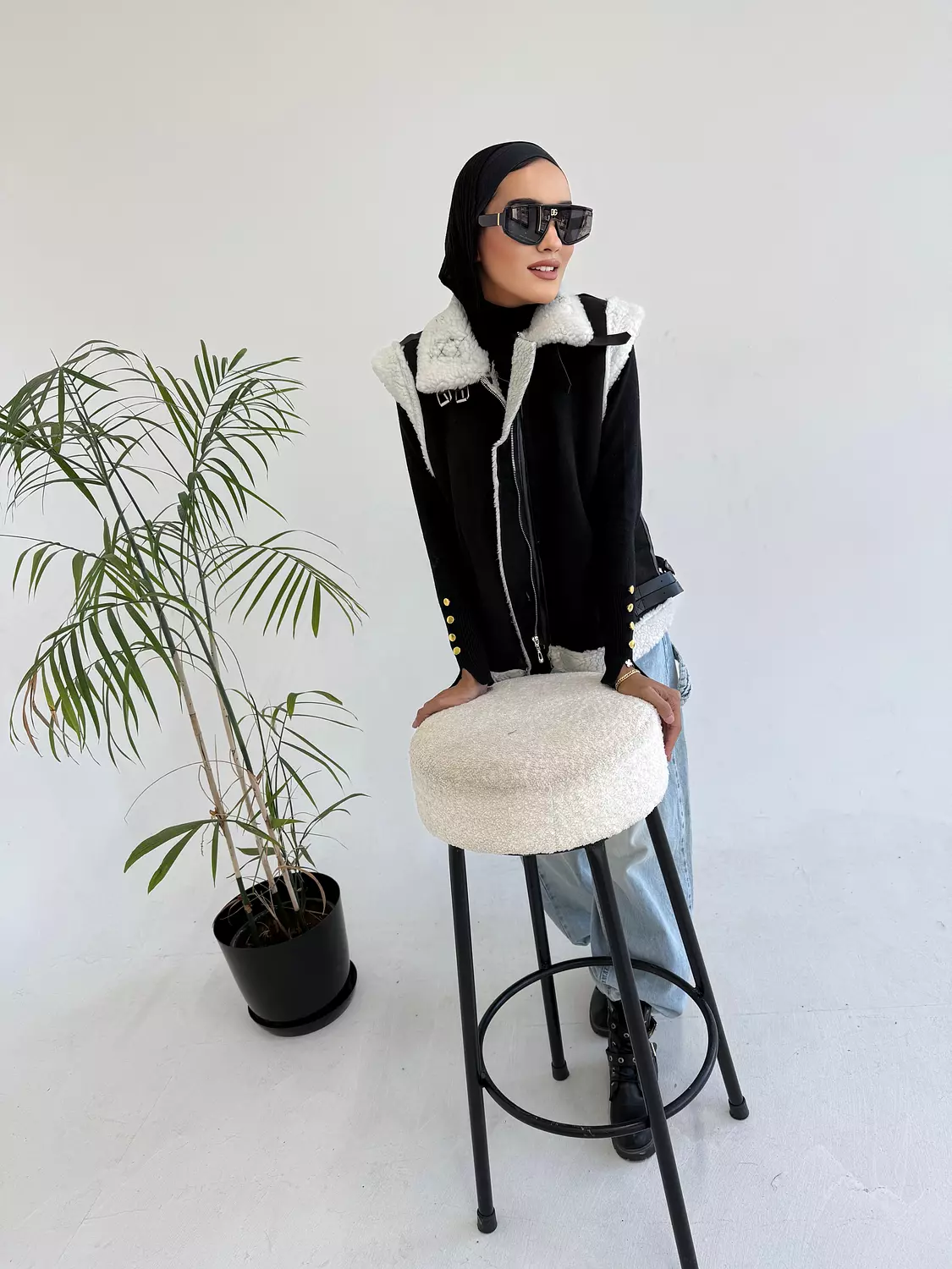 No Sleeves Fur Jacket 3