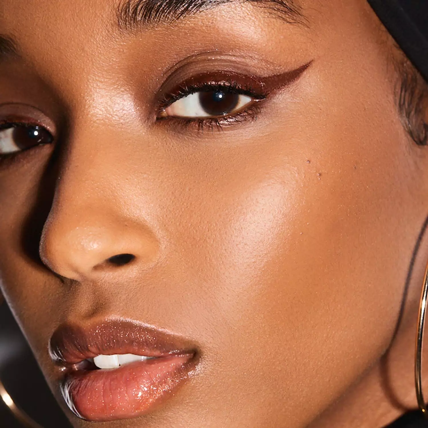 Fenty Beauty by Rihanna Flyliner Longwear Liquid Eyeliner  In Big Truffle - satin chocolate brown 1