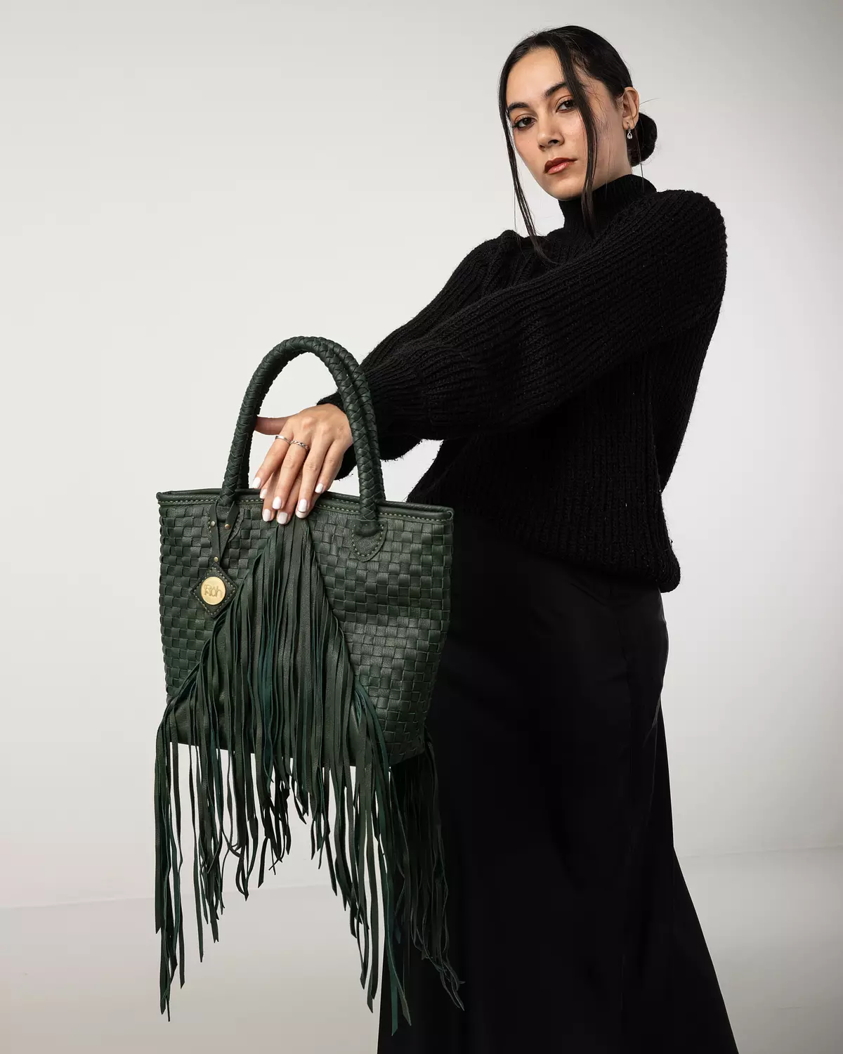 Lady woven and fringes Bag  image