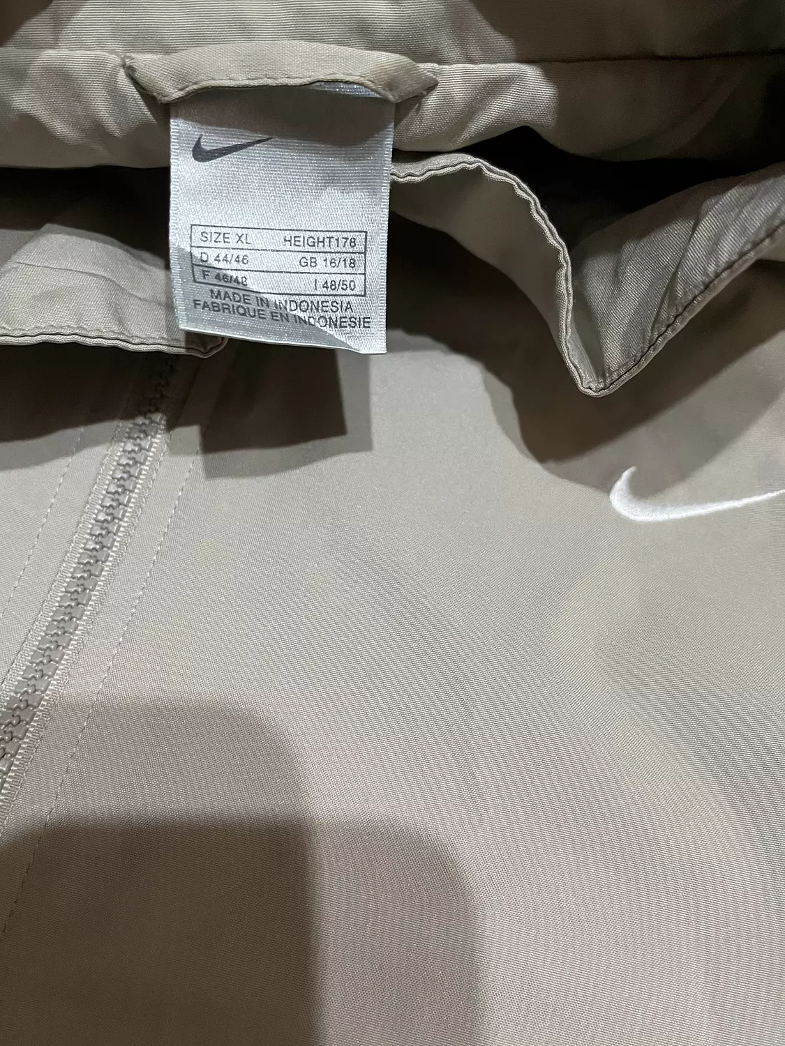 00s Vntg Nike Track Jacket 3