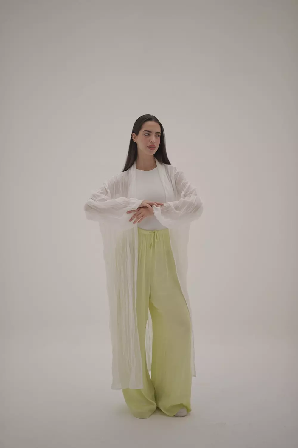 Crushed chiffon kimono in white 4