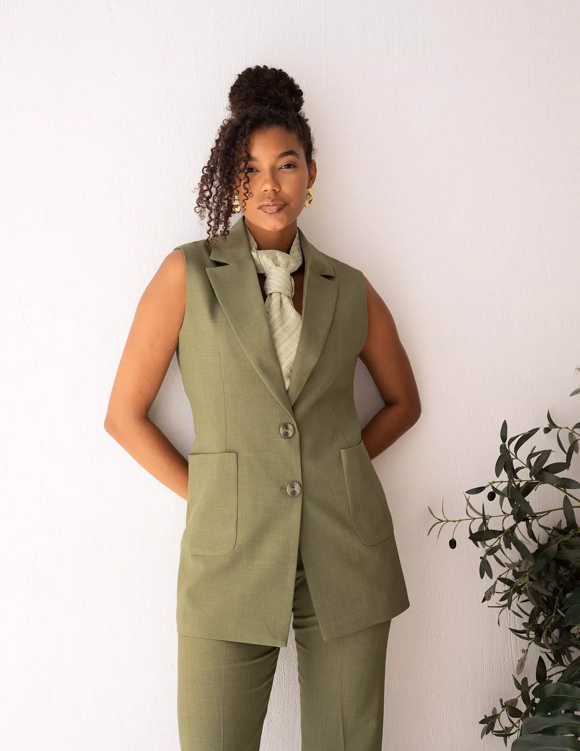 Olive Glamour long vest    image