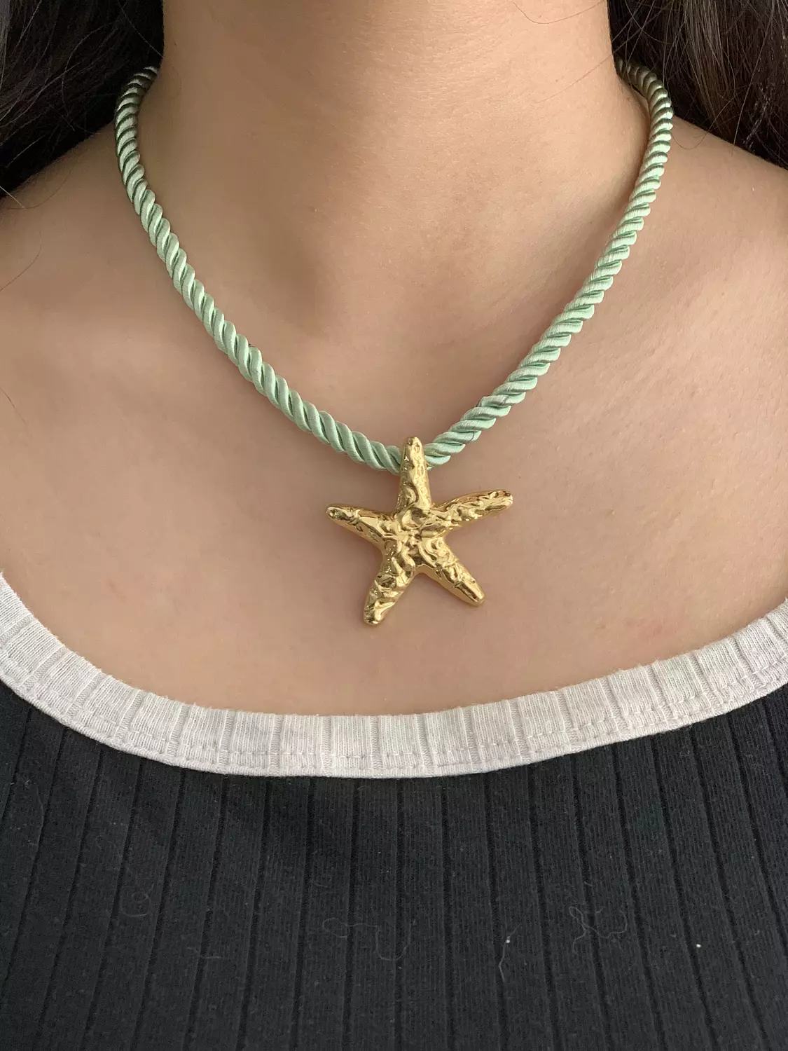 Liviya necklace  image