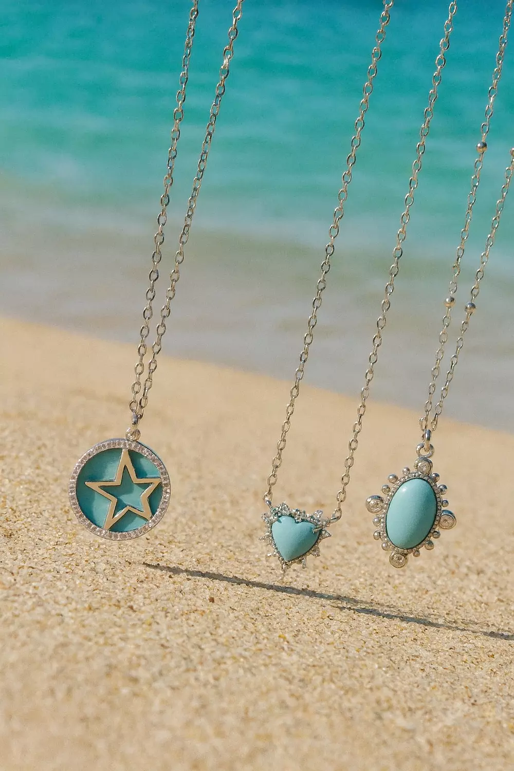 <p><br><strong>NECKLACES</strong></p>