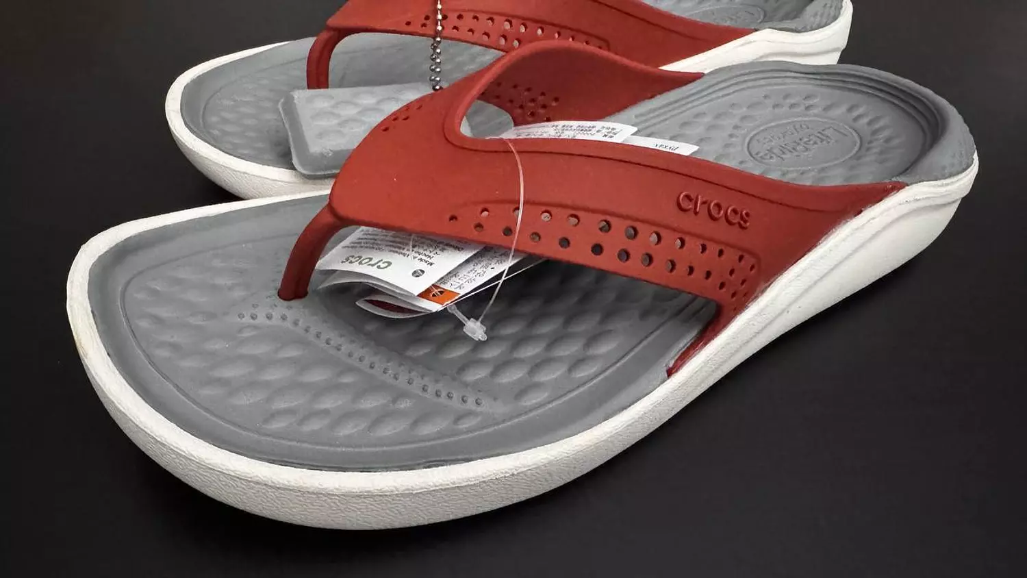 Crocs Lite Ride Flip flops Gray x Red  image