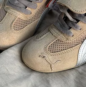 【PUMA X OPEN YY】 SPEEDCAT Prairie Tan (Beige) Matte Silver Puma x Open Yy Speedcat Prairie Tan Matte Silver Shoes