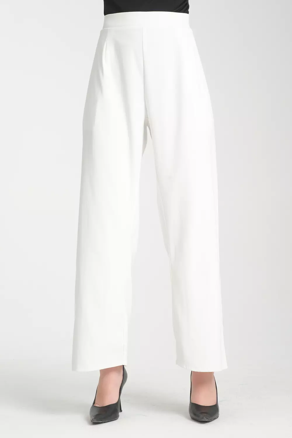 Trousers 23