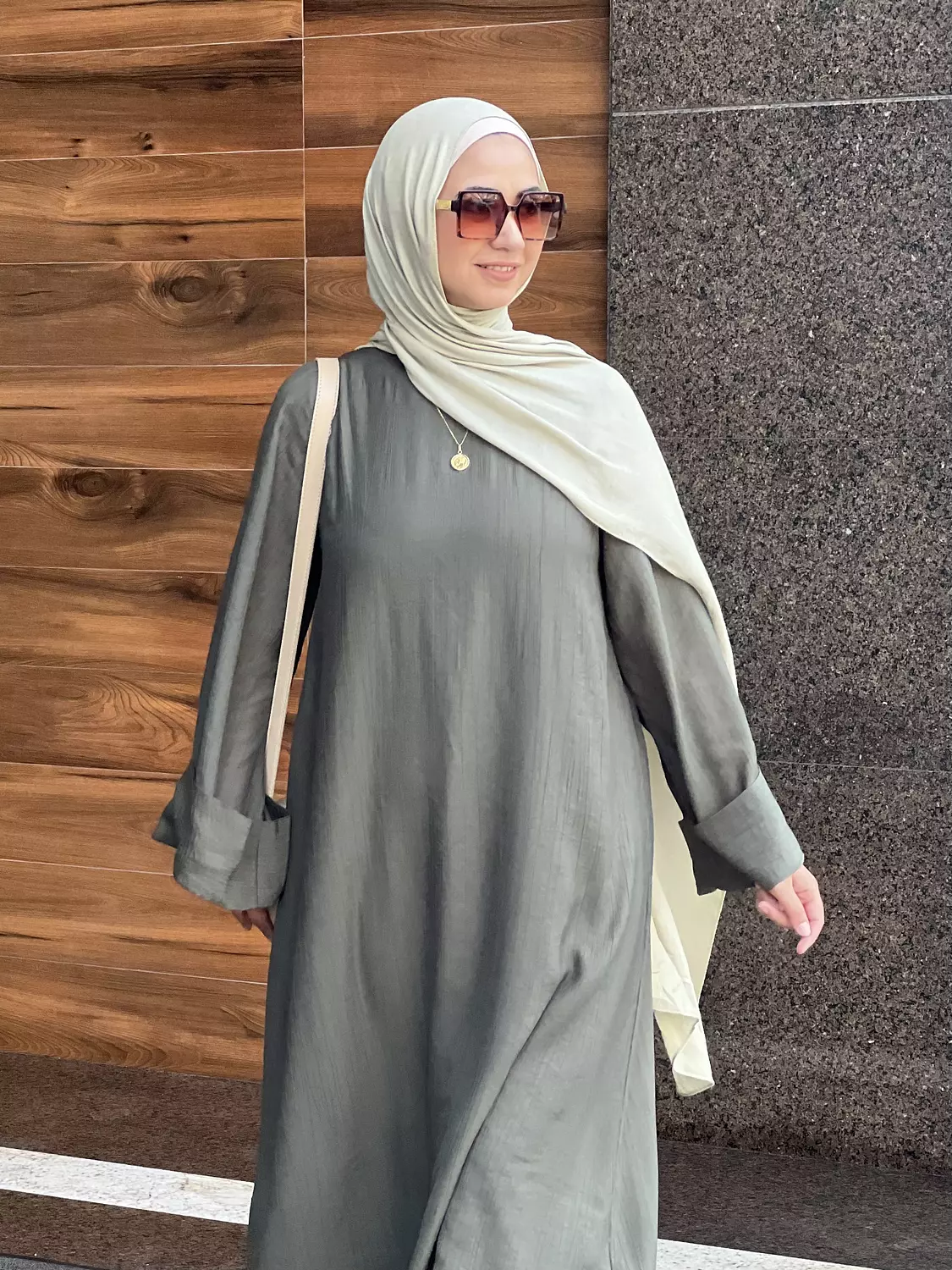 Farah dress 5