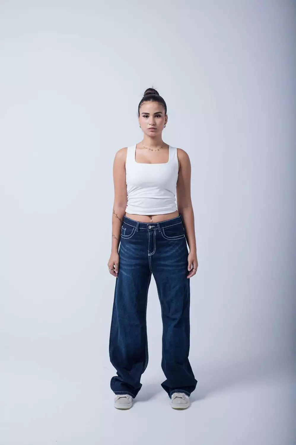 Navy Jeans image
