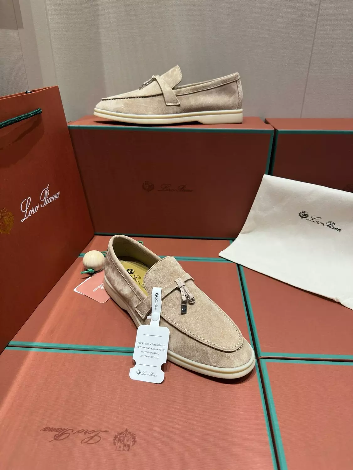 Loro Piana shoes Classic Tassel-Detail Flat Loafers   2