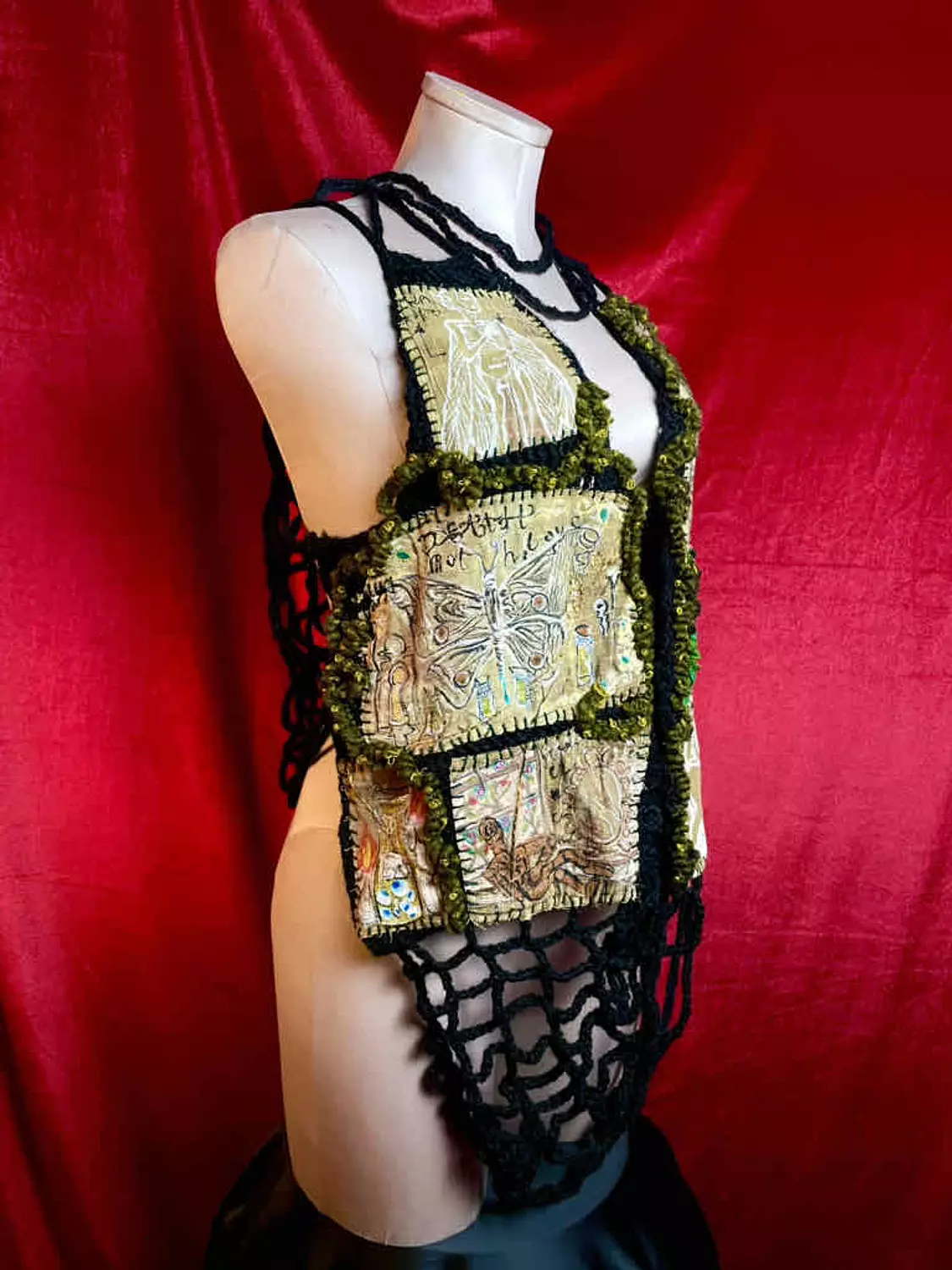 “ witch’s heart” handmade black crochet vest  3