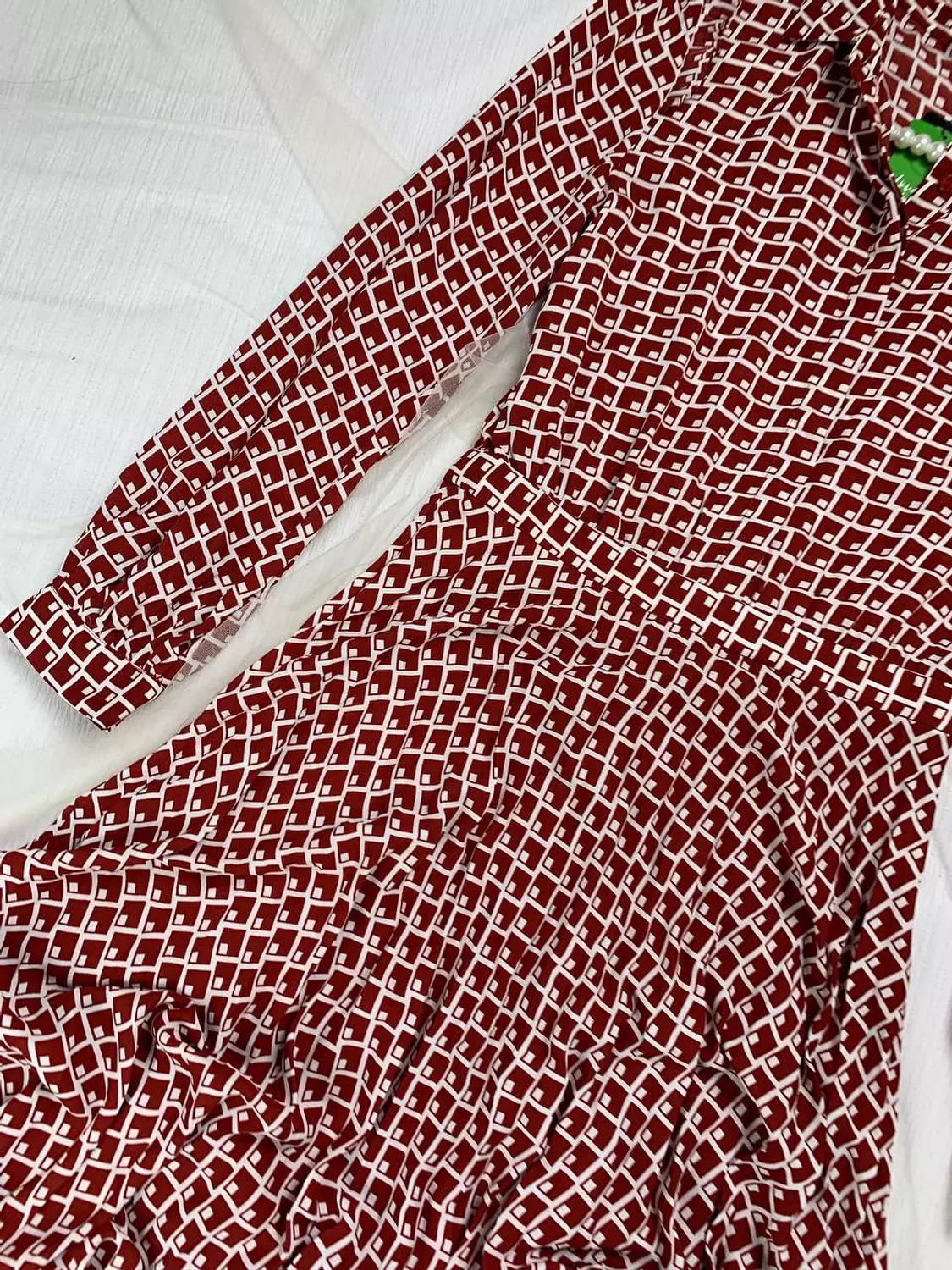 Long crepe blesseh dress from Splash   Size 6 to 45:53 k    2