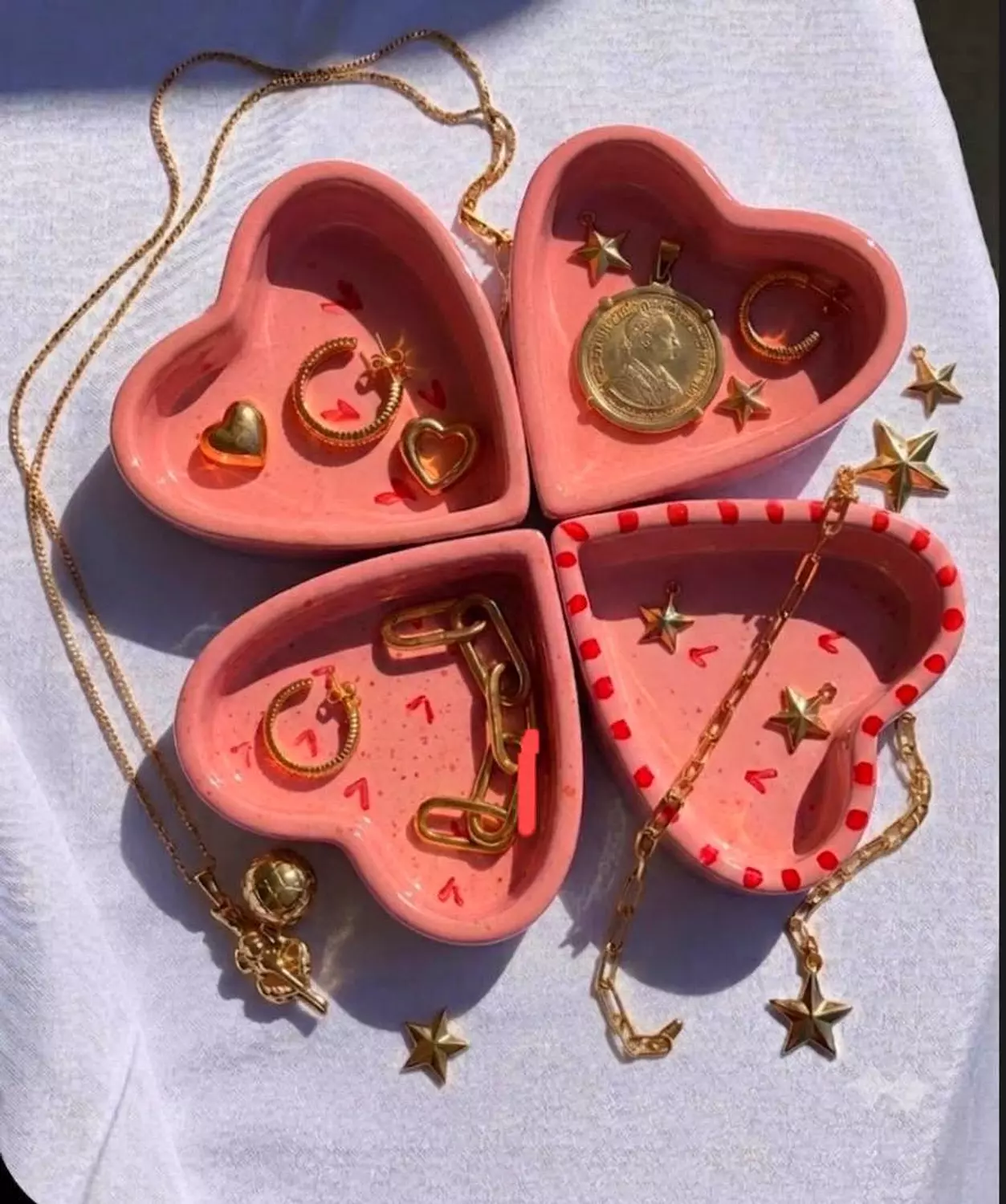L.O.V.E jewellery/sauce holder 1