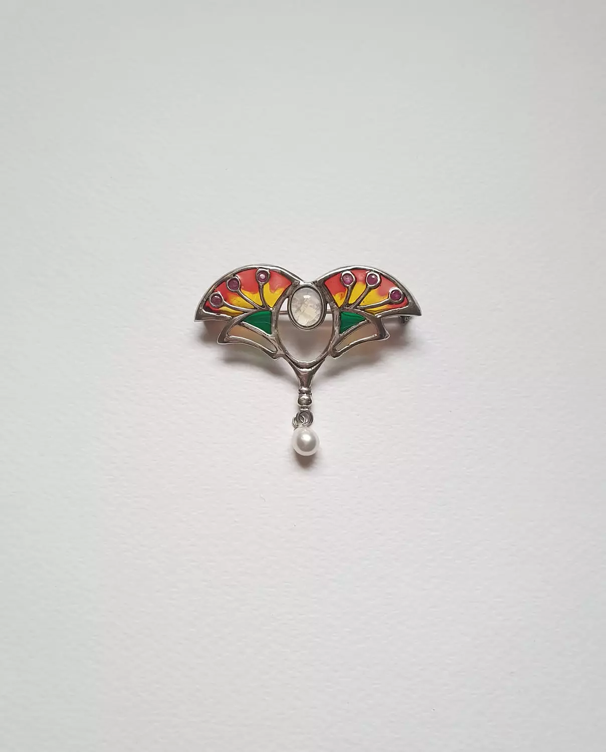 Broche image