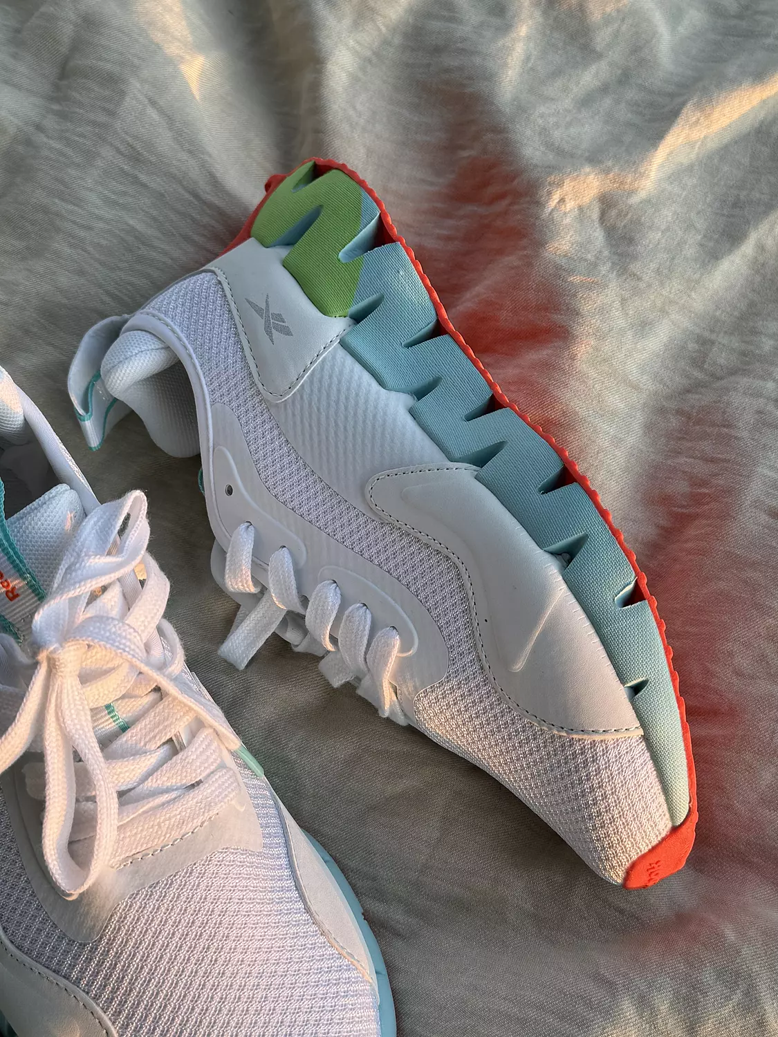 Reebok Zig Dynamica Pull-Tab ZigZag Midsole  4