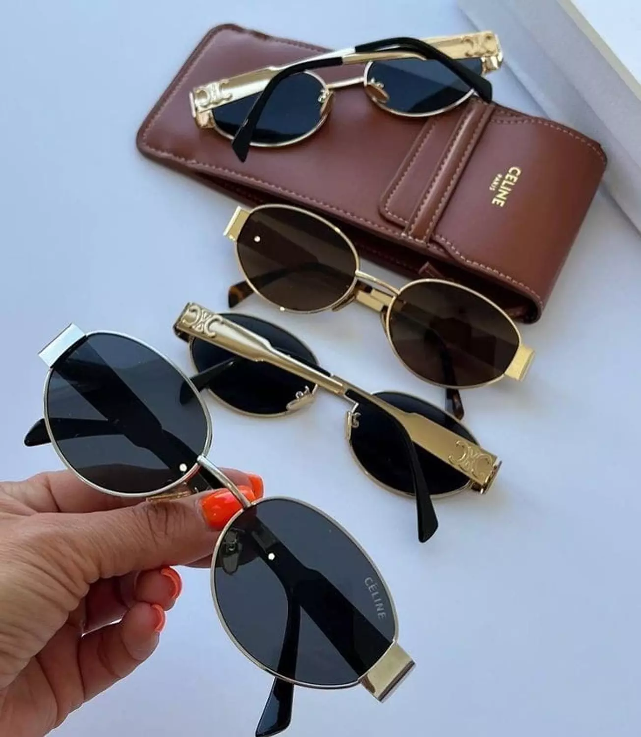 <p>Sunglasses</p>