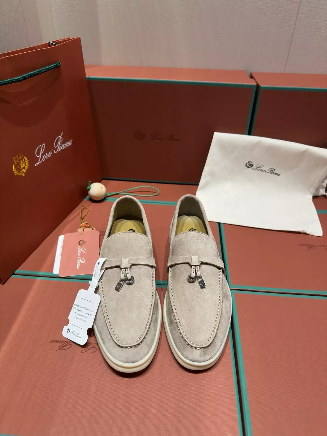 Loro Piana Shoes Classic Tassel-Detail Flat Loafers   image