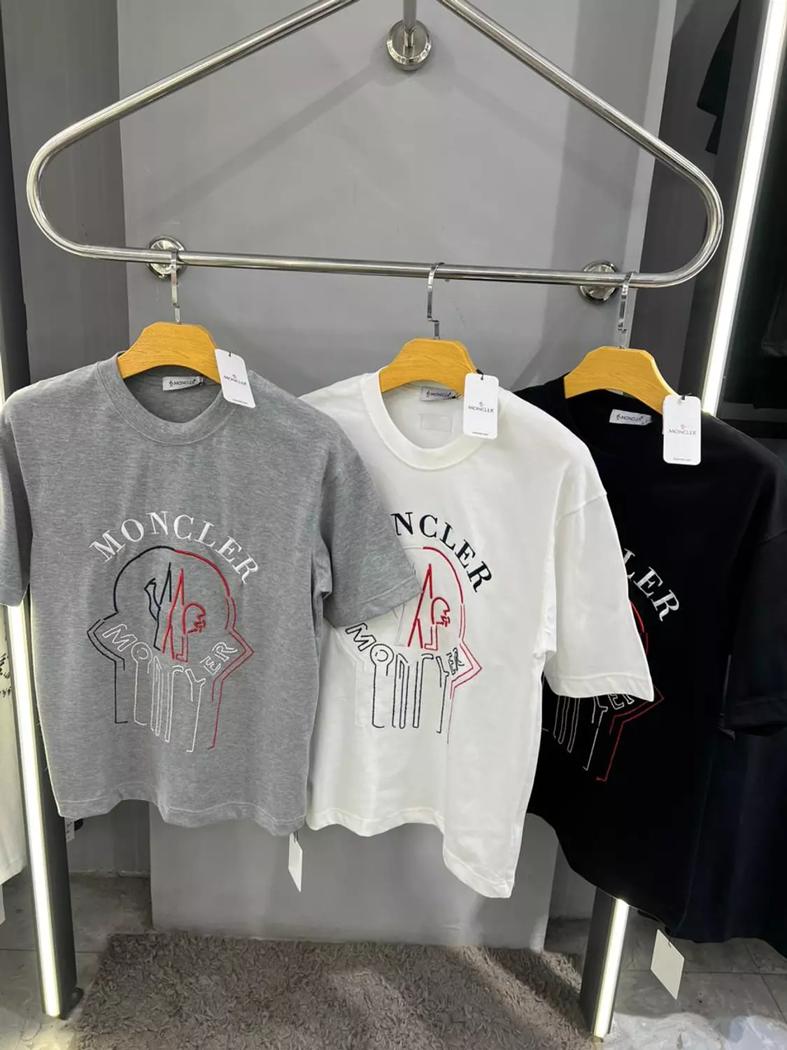 MONCLER TSHIRT / 1276 6