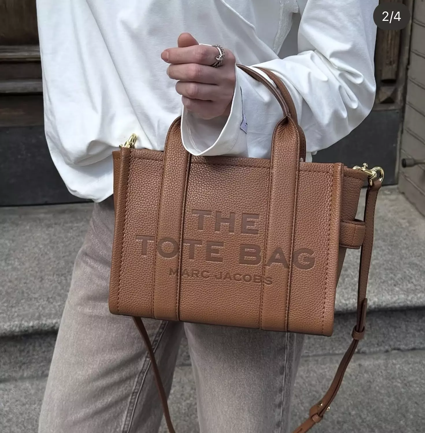 THE LEATHER SMALL TOTE BAG image