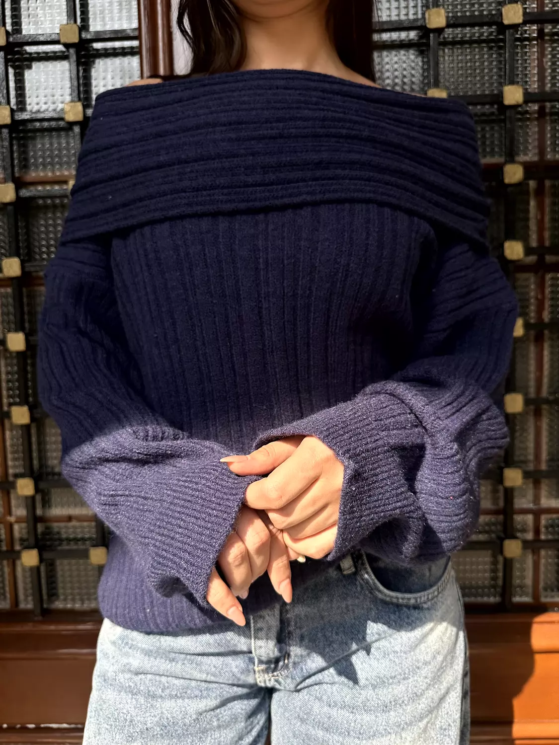 Off Shoulder Pullover 10