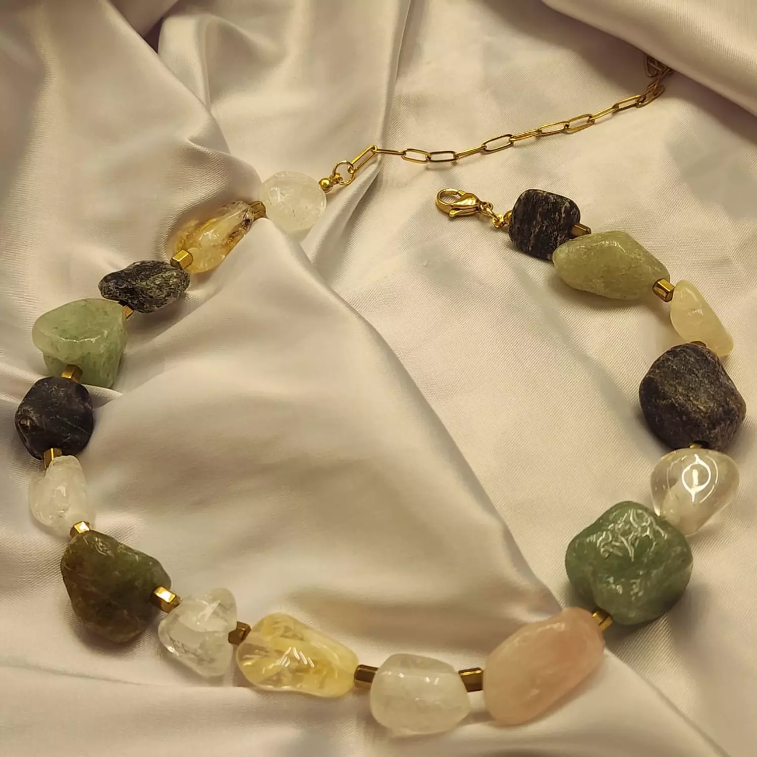 Stone flow necklace  1