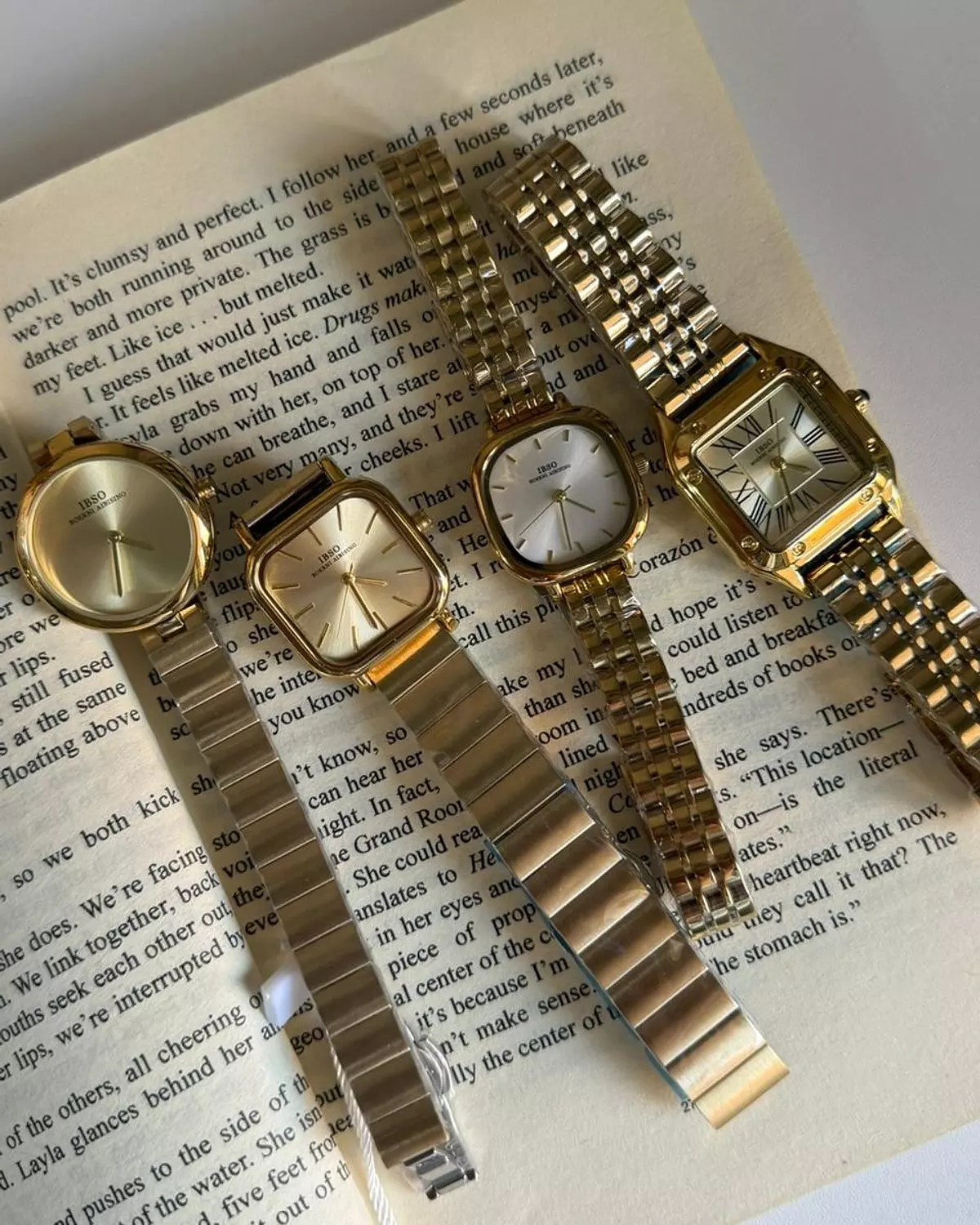 <h3 style="text-align: justify"><br><span style="color: #000000ff">watches</span></h3><p style="text-align: justify"><span style="color: #000000ff">view the collection</span></p>