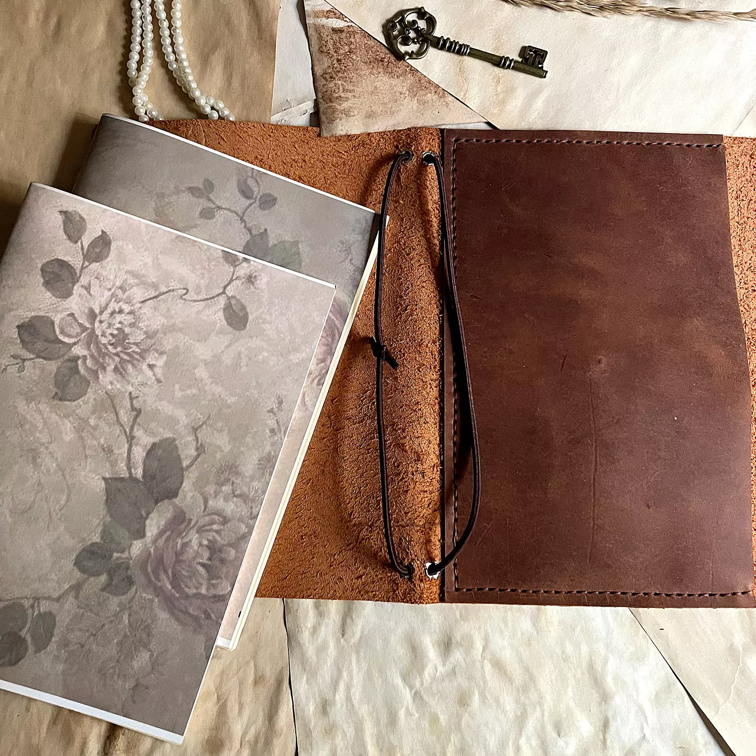 Trifold A5 with 1 pocket  4