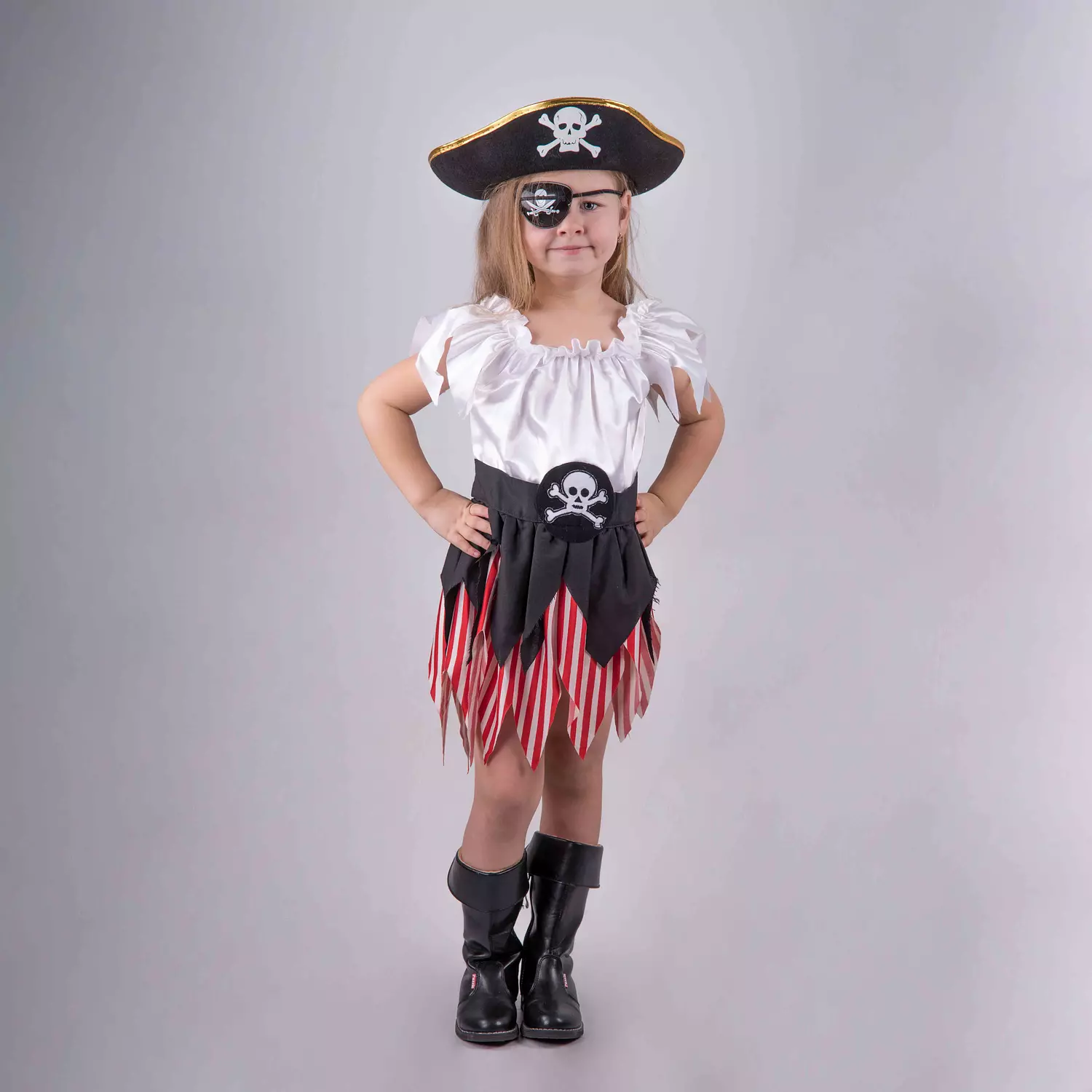 Little red pirate 1