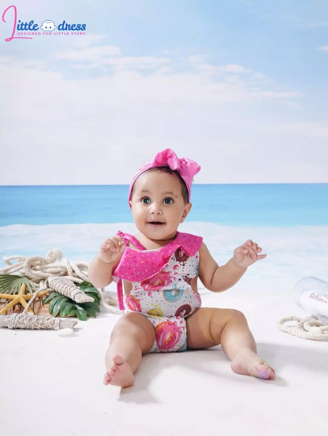 Swimming suit for girls image