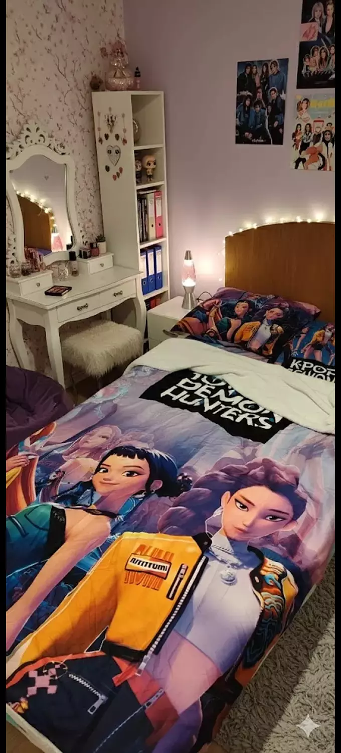 Kpop demon hunters TV Blanket  1