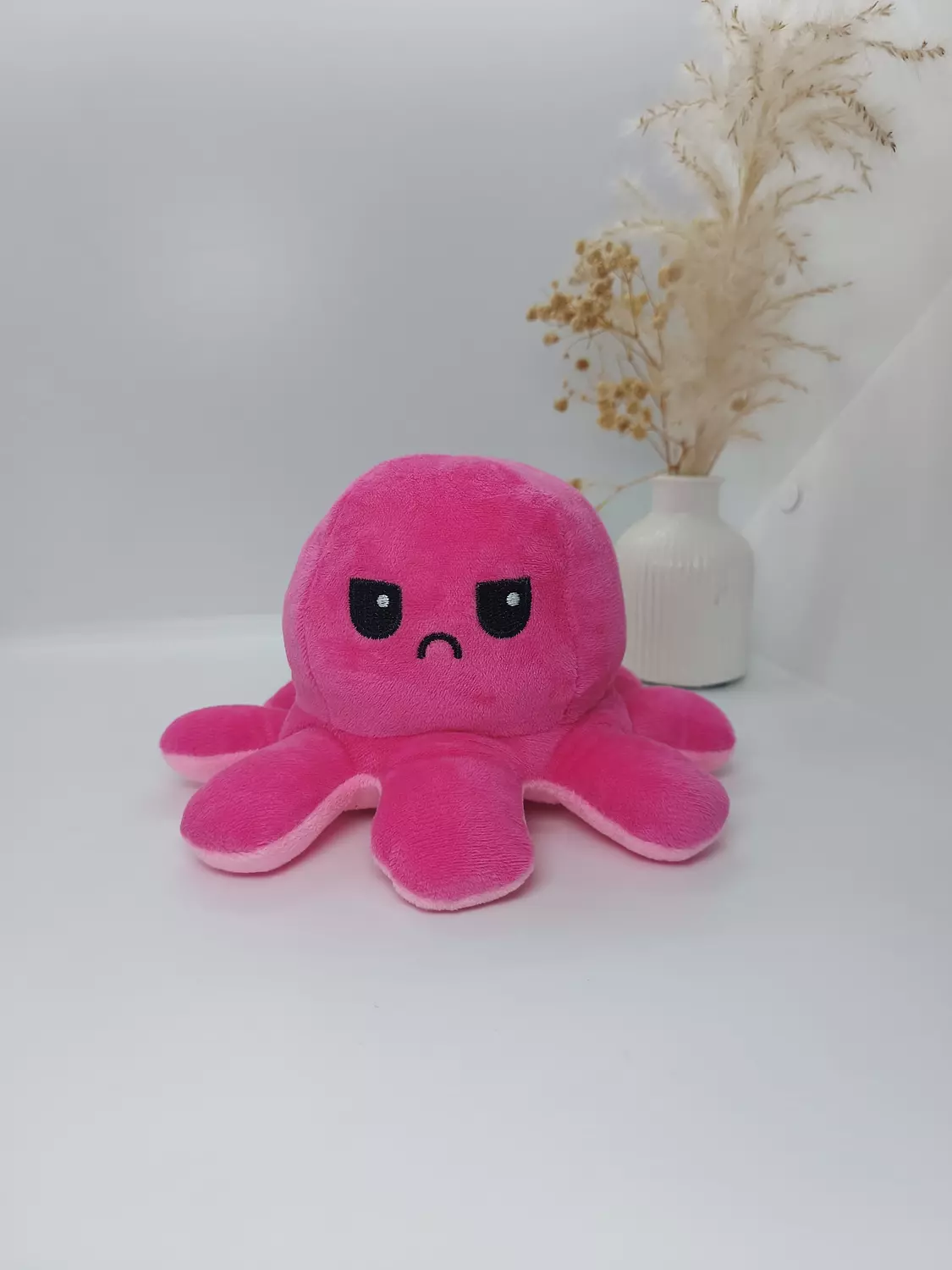 Dark pink and light pink oysters 1