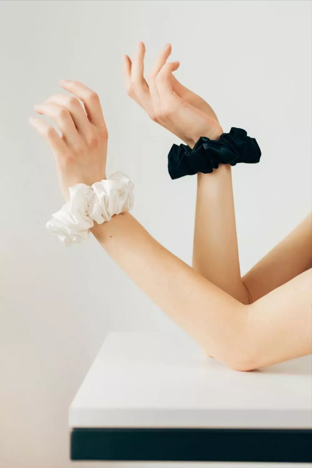 <h3><br><strong>Hair scrunchies</strong></h3><p></p>