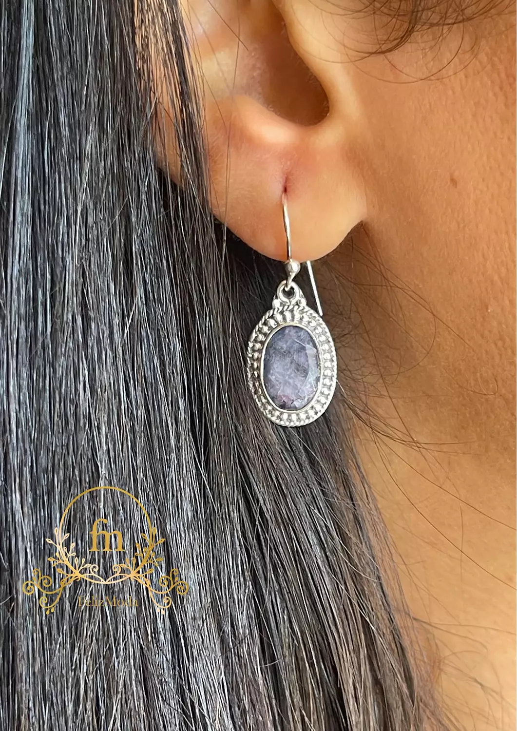 Oval gray stone silver earrings with frame image