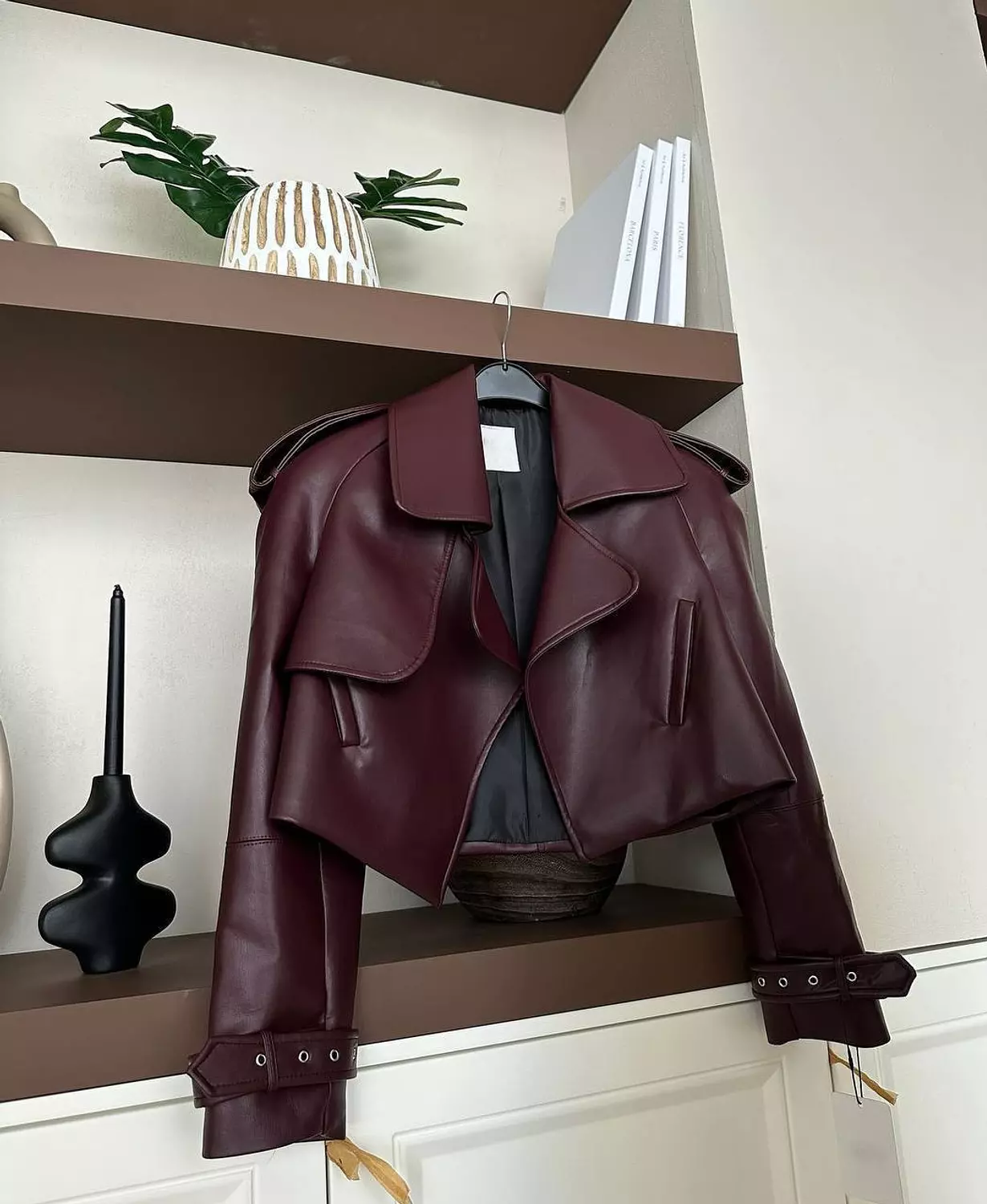 Cropped leather jacket 2