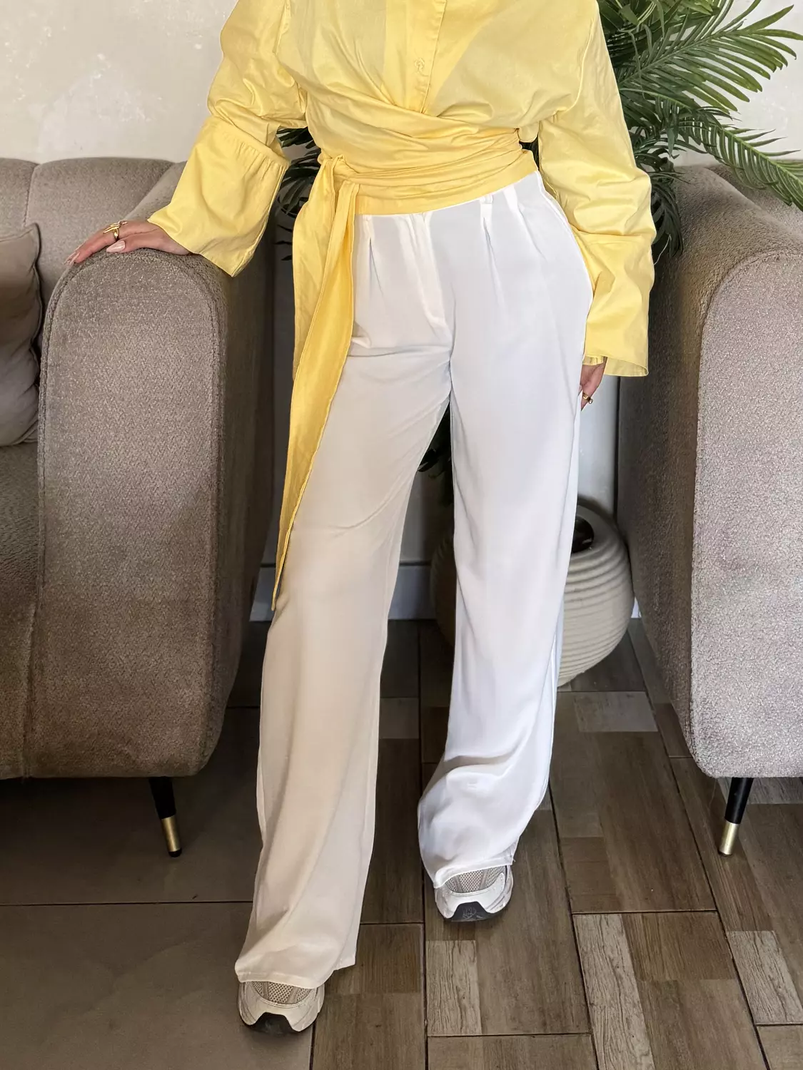  Classic White Pants 	 image
