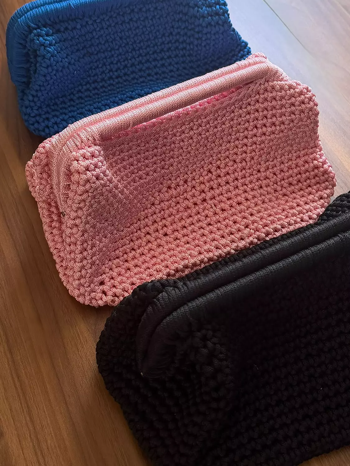 Large Bubbly Clutch image