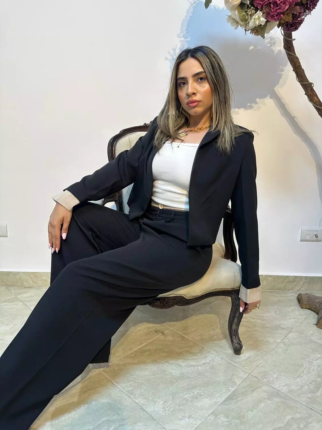 Premium Rosaline Blazer & Wide-Leg Trousers Set – Striped Waist Detail 3