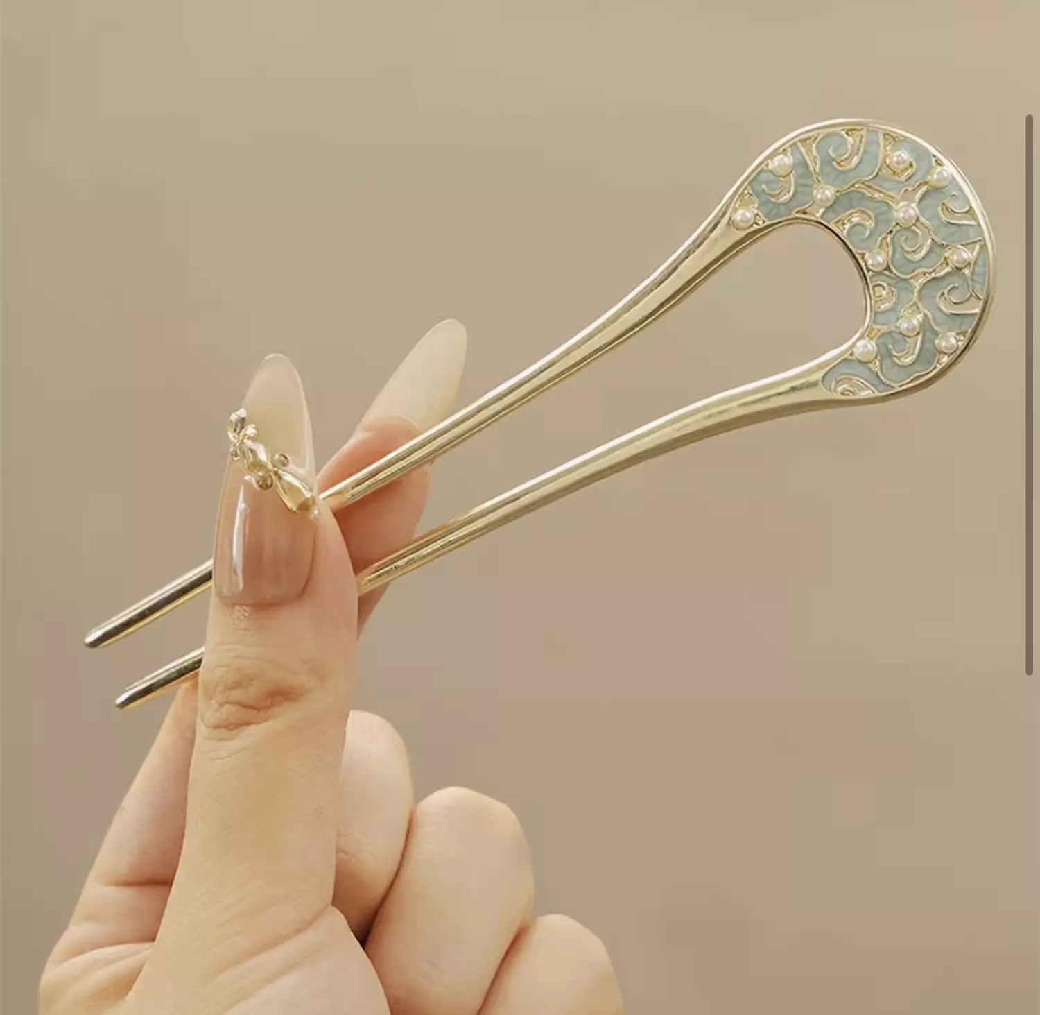 Blue Wave Hair Fork image