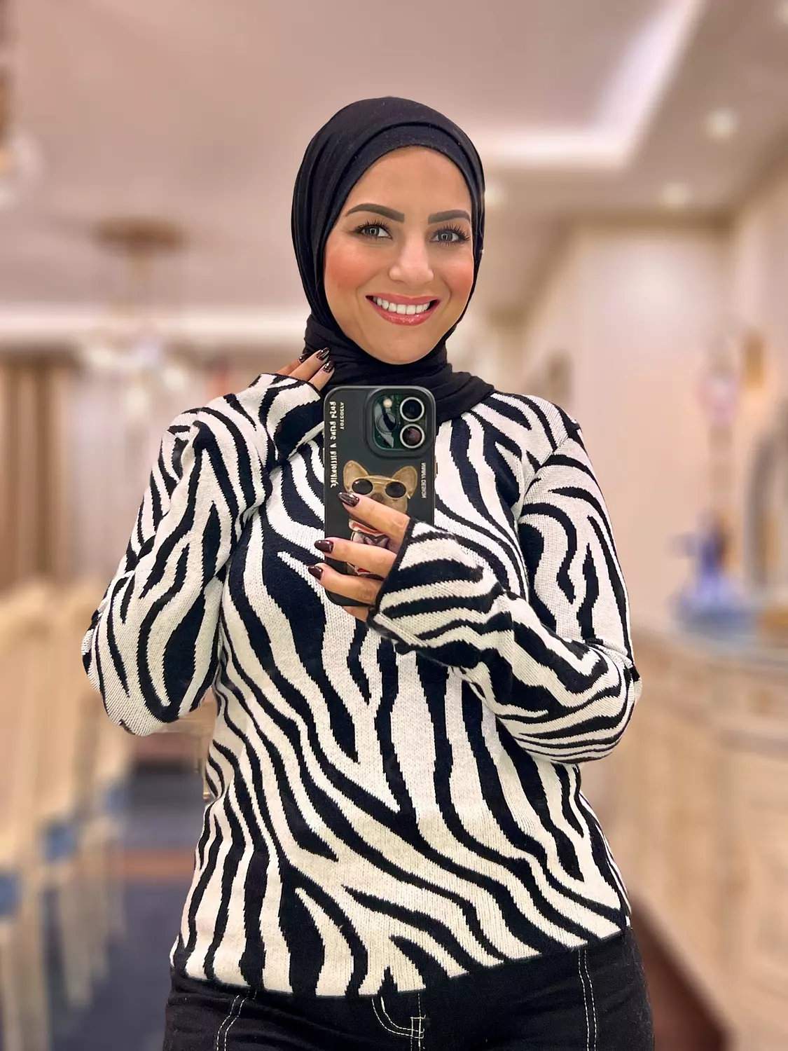 بلوفر تريكو هايكول زيبرا - أبيض و أسود  