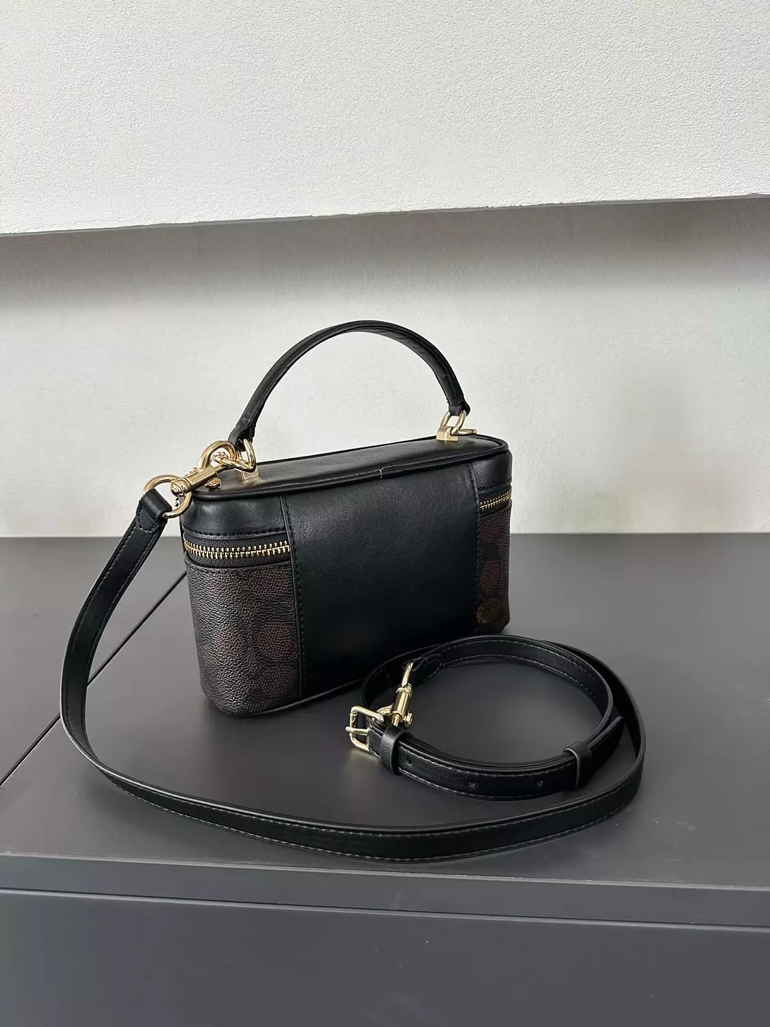 Coach box bag 3