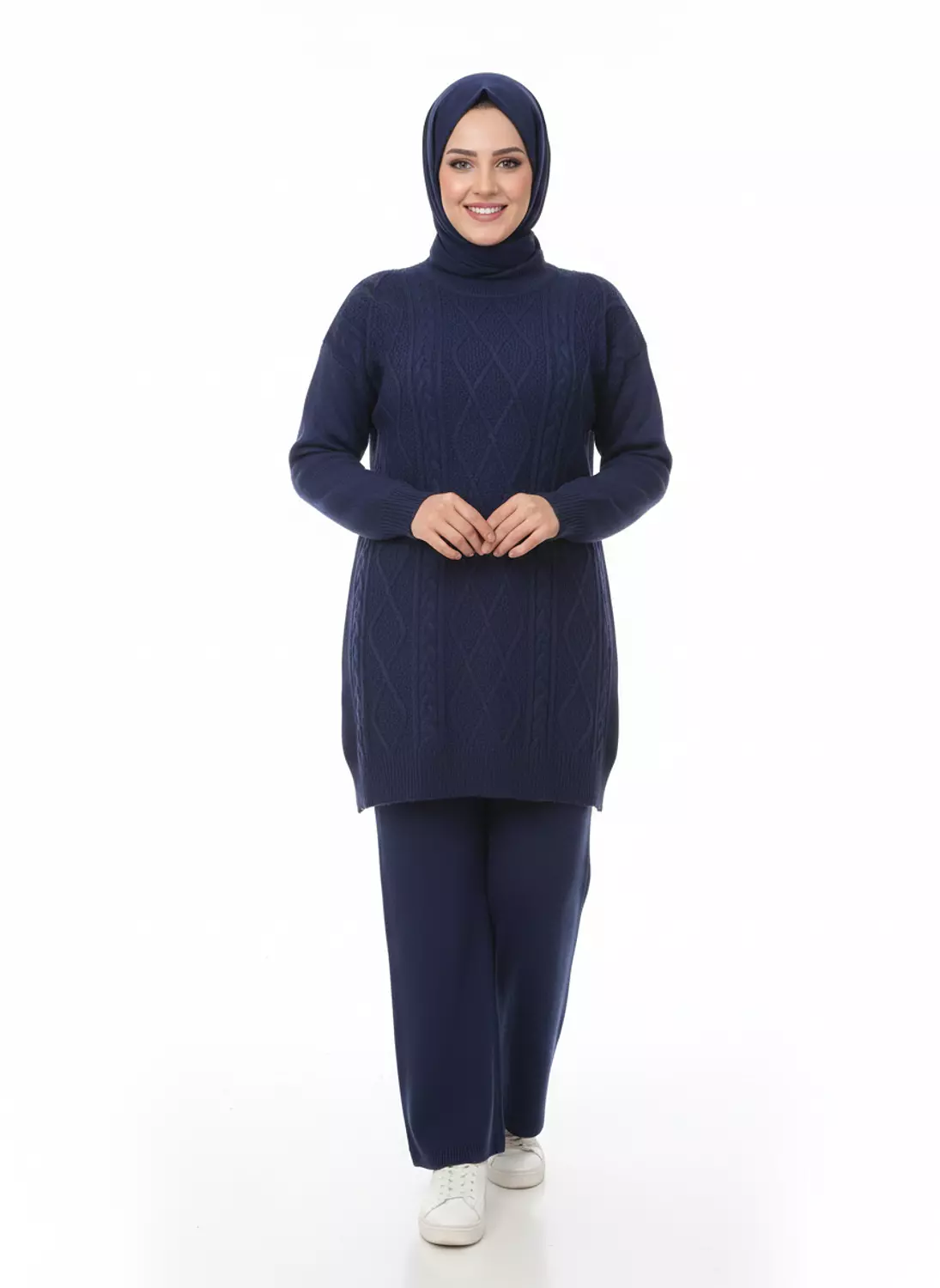 Winter Elegance: Distinctive Knit Hijab Set 4