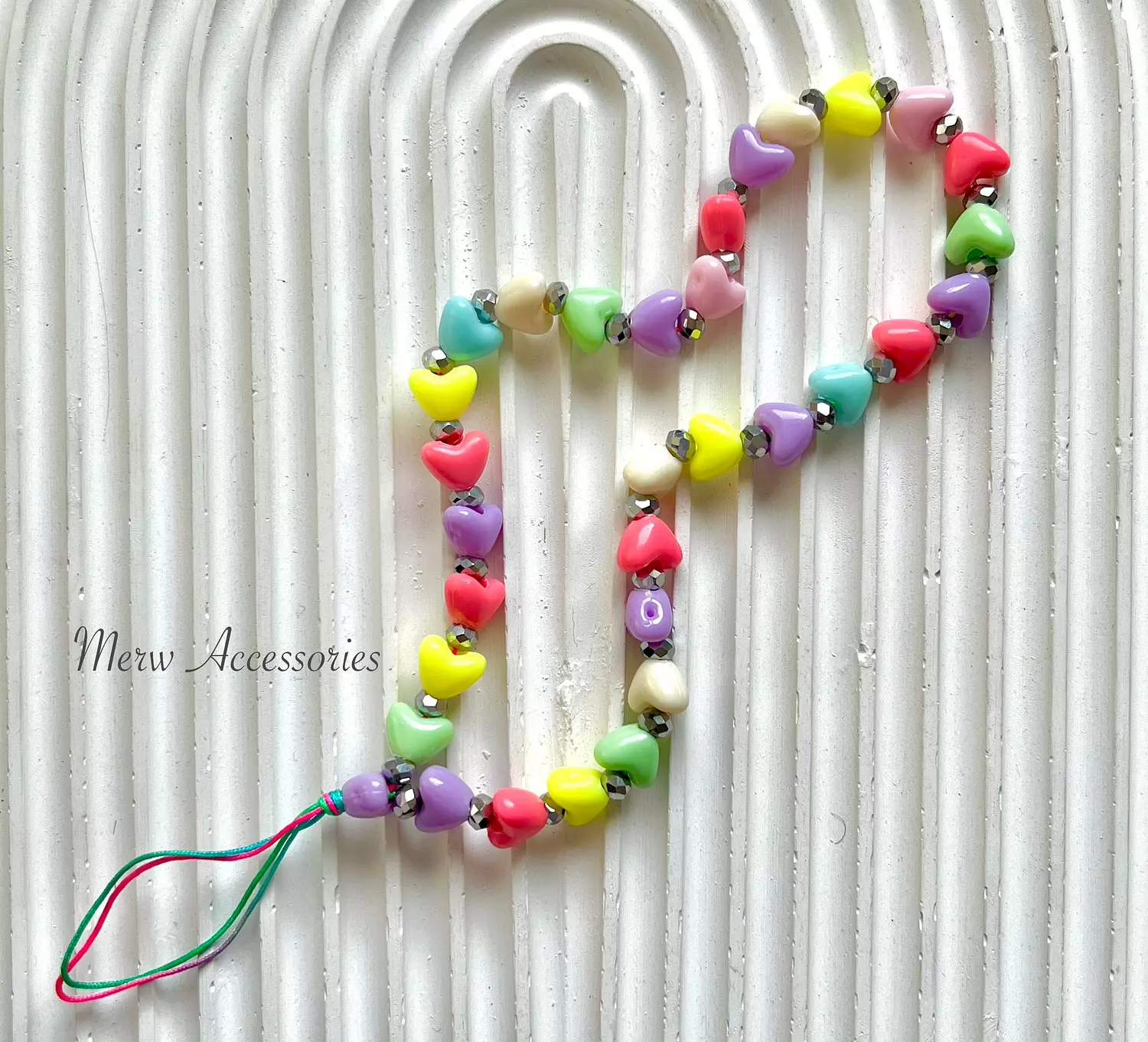Hearts short mobile chain image
