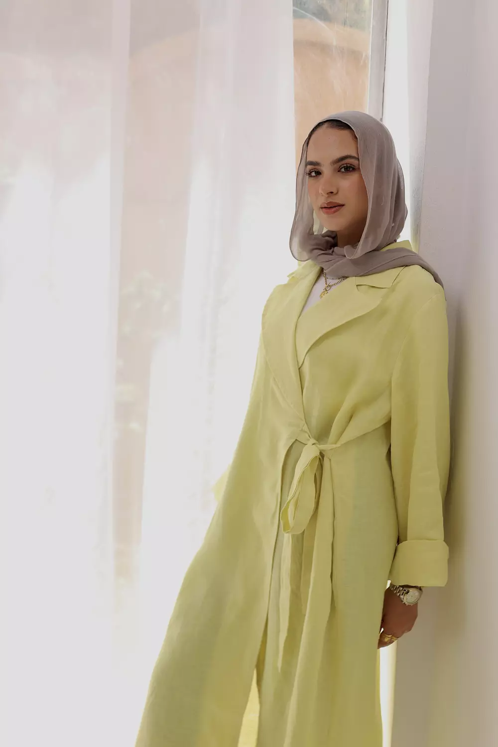 Side-tie linen dress in butter-yellow 2