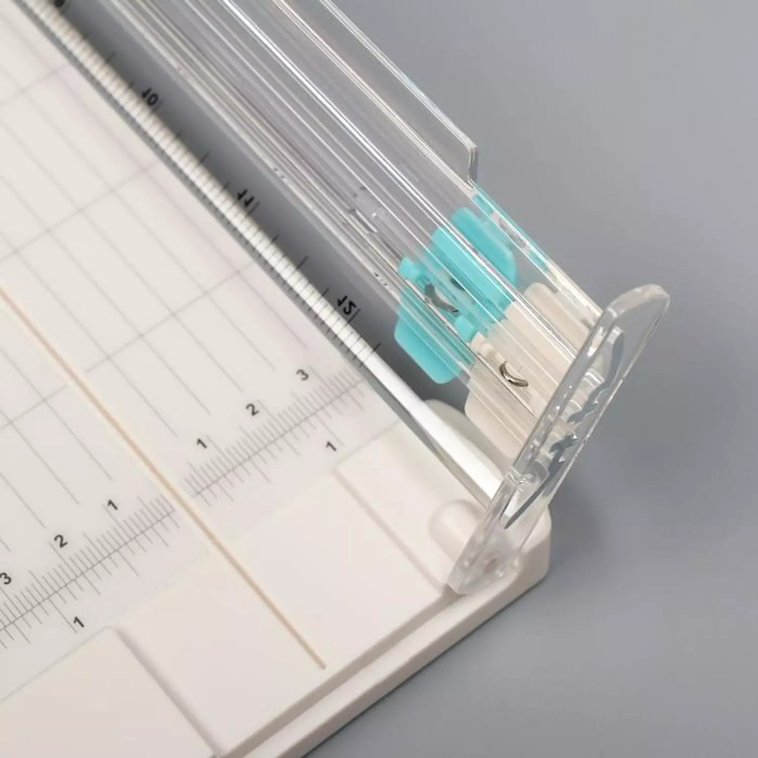 Paper trimmer and embosser model km-5620    6