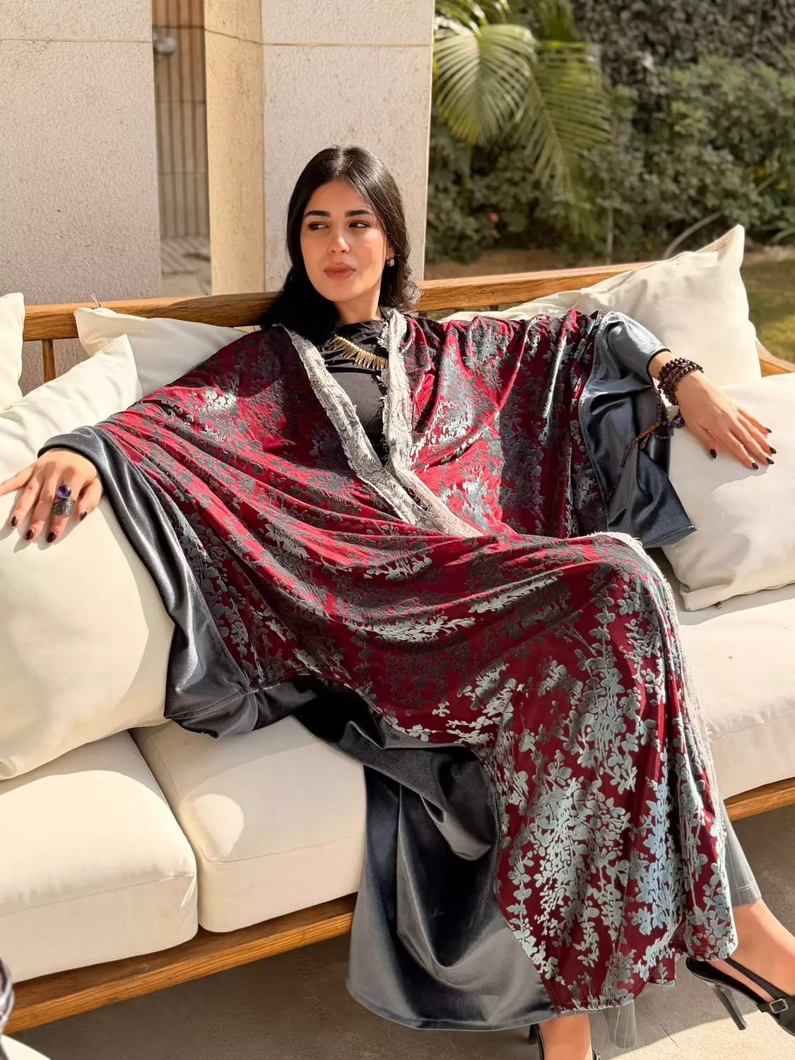 رَحْيِقٌRAHEEK image